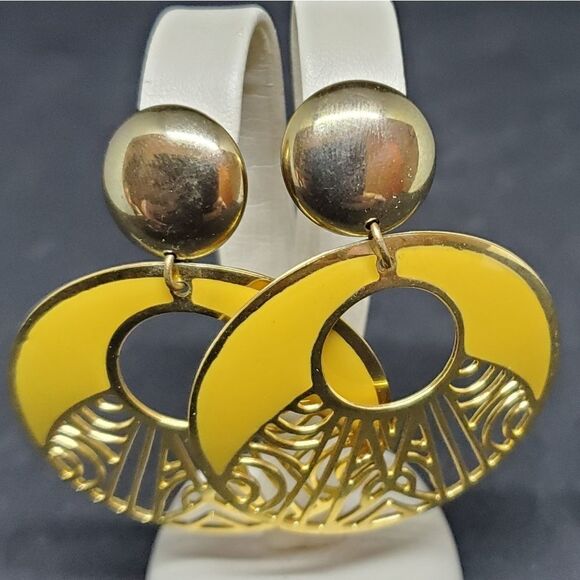 Vintage Gold Tone & Yellow Dangling Hoop Earrings - Picture 1 of 3